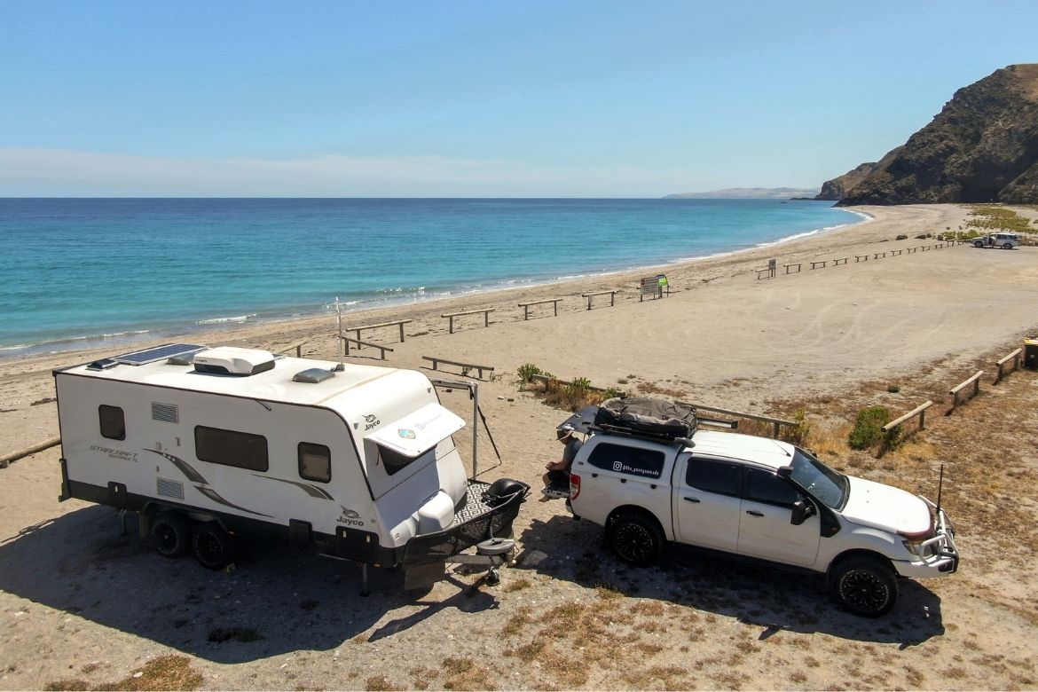 Hit the road in a new caravan, motorhome or camper + 4WD 